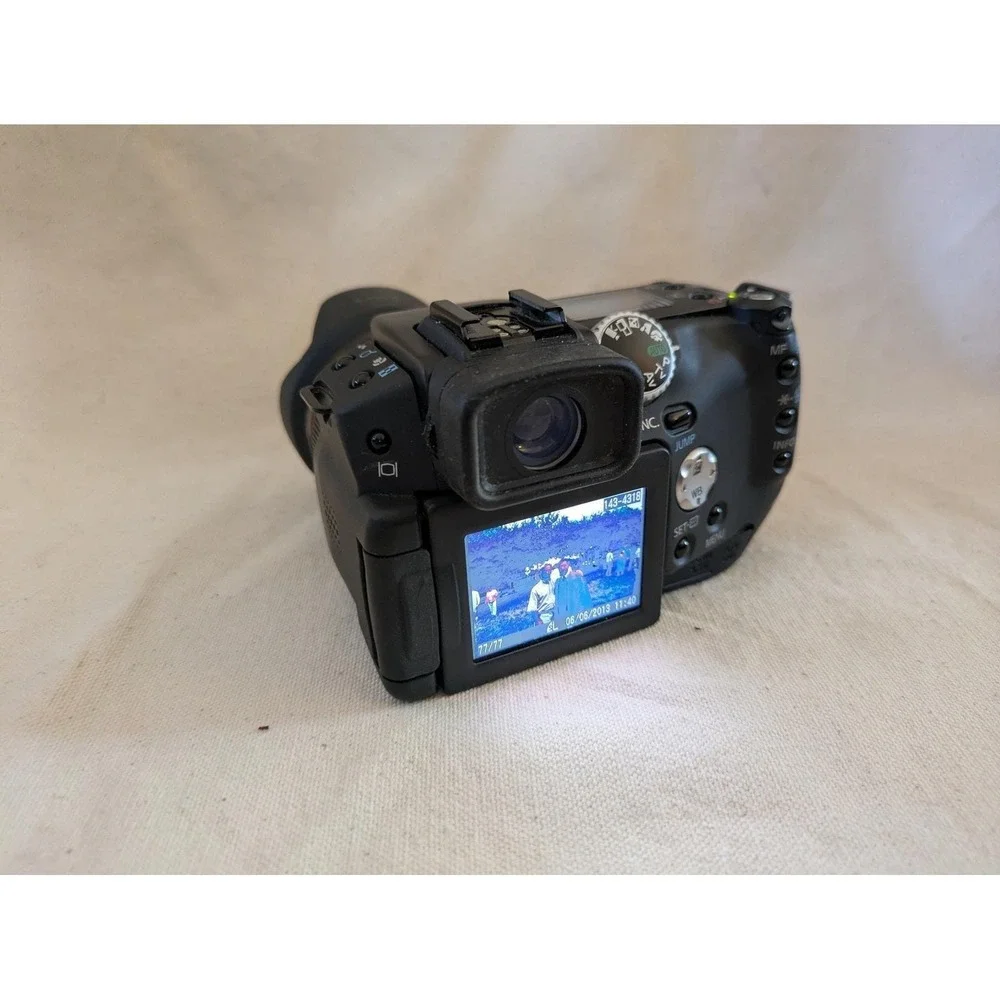 Canon PowerShot Pro1 8.0MP Digital Camera 7x Zoom L Lens Bundle PC1057 Working